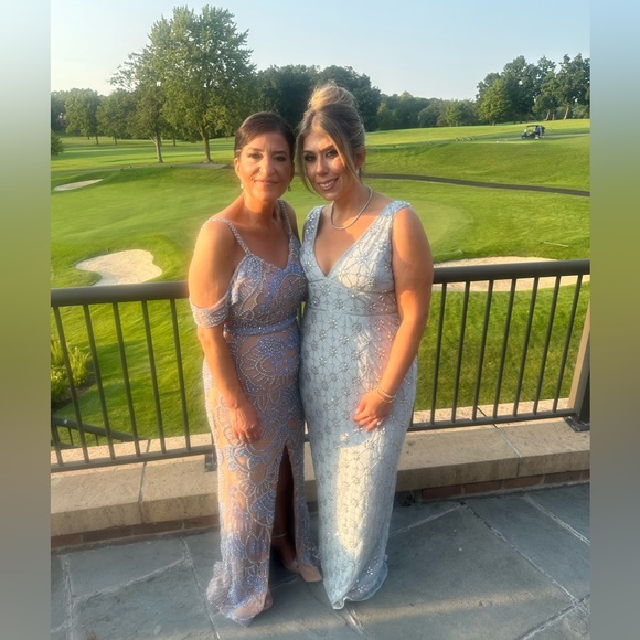 LIVE SHOW NOTIFICATION - like to be notified when we go live. - Picture 10 of 14